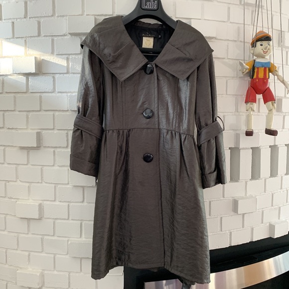 Trench Coat w/ Removable Belt - Picture 2 of 4